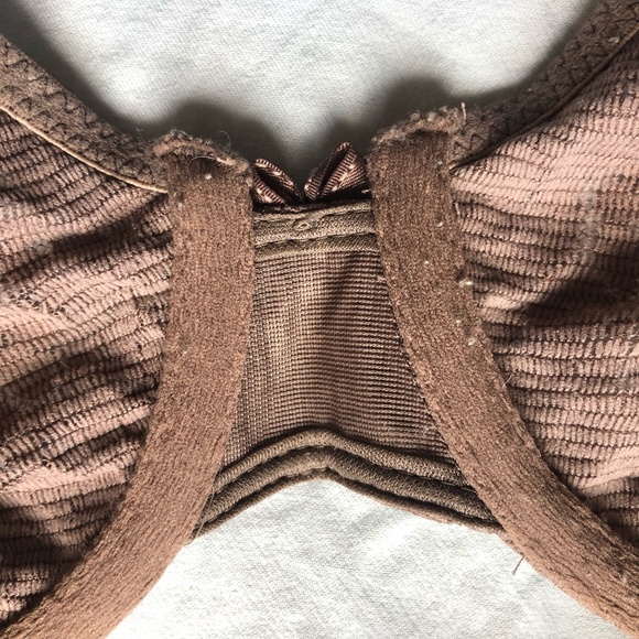 Wacoal Halo Lace Underwire Bra in Mocha/Cappuccino - Picture 3 of 10